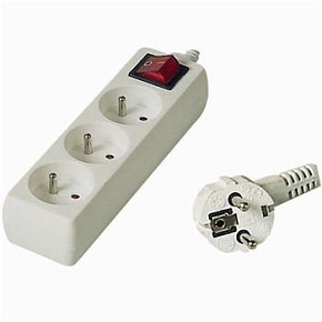 Predlžovací prívod 230V, 7m, 3 zásuvky + vypínač Predlžovací prívod 230V, 7m, 3 zásuvky + vypínač