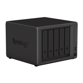 Synology™   DiskStation DS1522+
